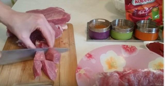 7 пошаговых рецептов приготовления гуляша из свинины с подливкой