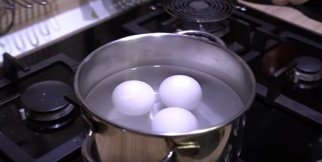 Пасхальные яйца. 11 способов как покрасить яйца на Пасху своими руками